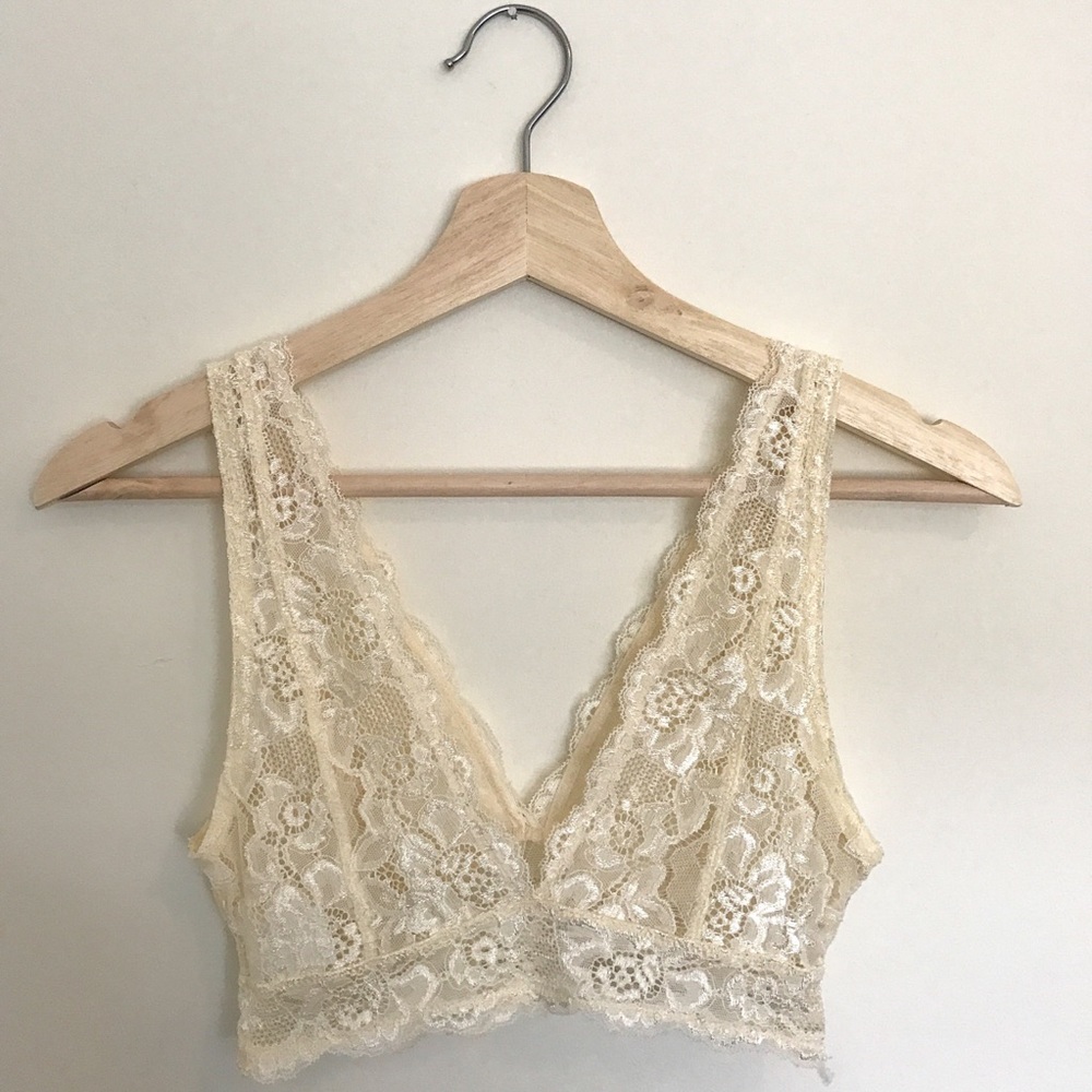 LACE BRALETTE